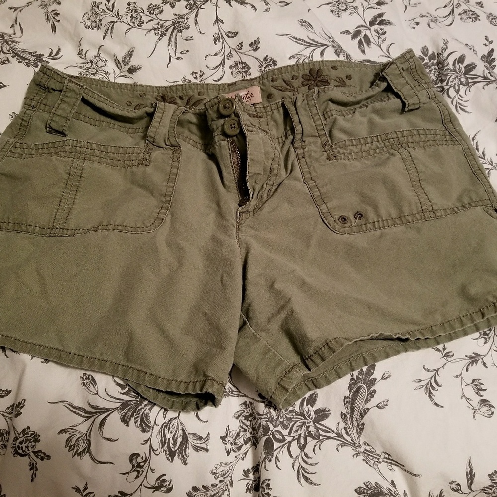 Hollister low-rise shorts